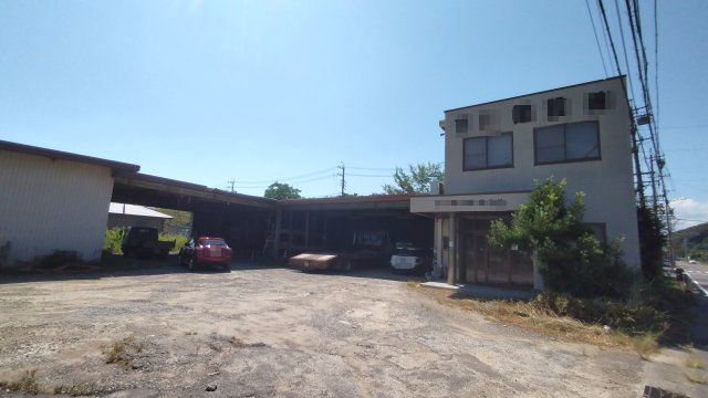 ６３８５２　関市小屋名事務所・倉庫の外観