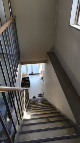 ６３８５２　関市小屋名事務所・倉庫の内装