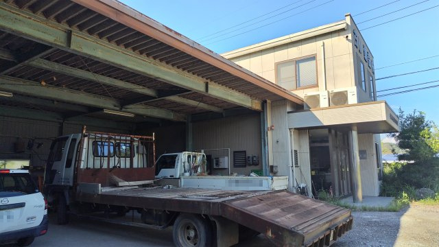 ６３８５２　関市小屋名事務所・倉庫の外観