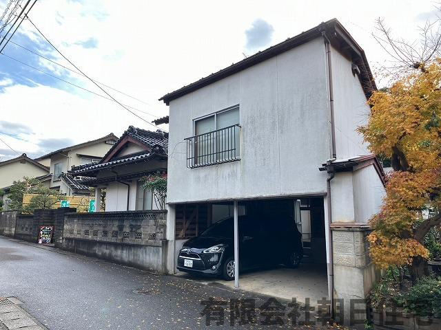 【外観】 | 西川津町戸建 | 離れもあります～車2台駐車できます！