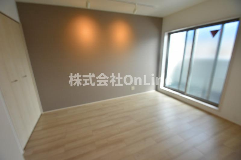 フジパレス俊徳道WESTの洋室