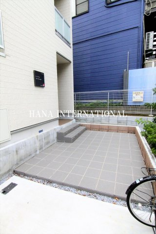 リブリ・グランハイム妙典のエントランス