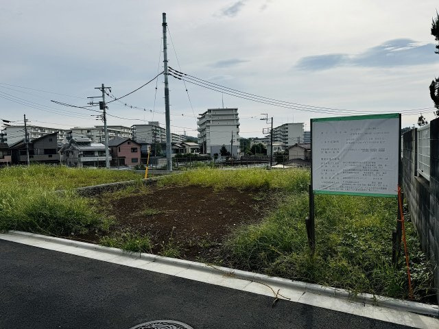 八王子市　中野上町3丁目　建築条件付き売地の外観|中野団地バス停徒歩5分の立地の建築条件付き売地です　30坪1,700万円で、フリープランの建物を建築可能