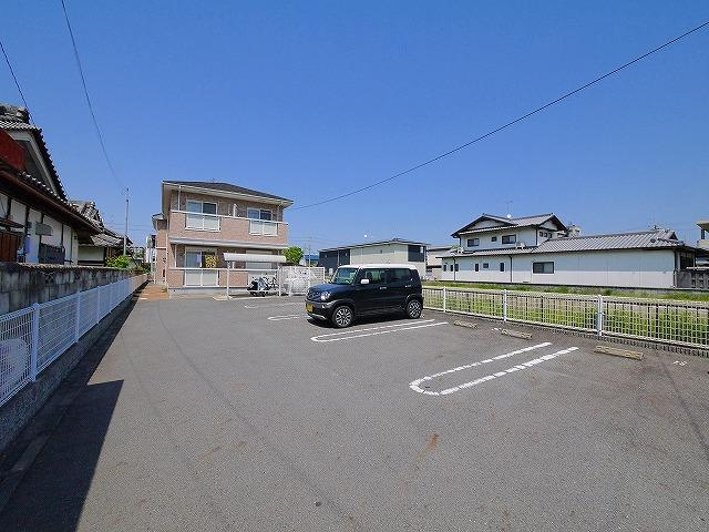 カーサボニートの駐車場|駐車場完備です
