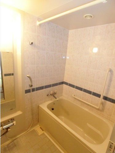 アルファステイツ旭駅前の浴室