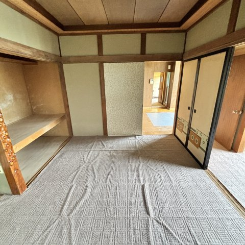 室蘭市本輪西町2丁目6-16戸建の和室