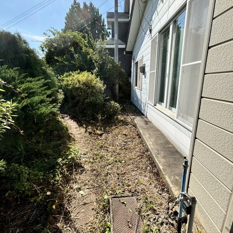 室蘭市本輪西町2丁目6-16戸建の庭