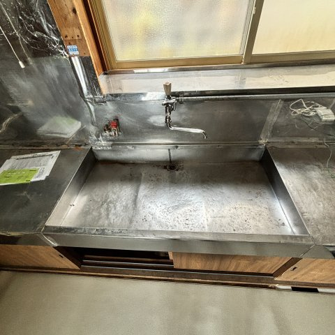 室蘭市本輪西町2丁目6-16戸建の洗面所