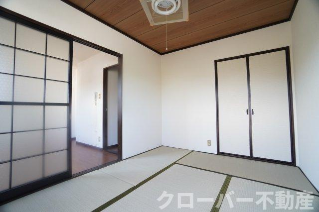 ハイツ林野Sの和室