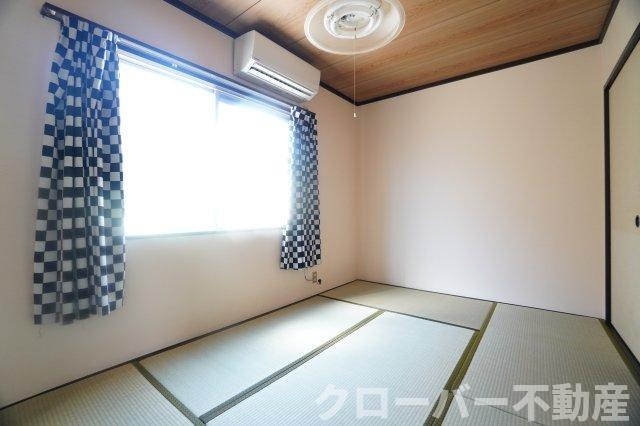 ハイツ林野Sの和室