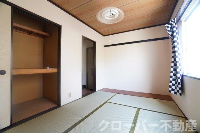 ハイツ林野Sの和室