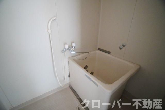ハイツ林野Sの浴室
