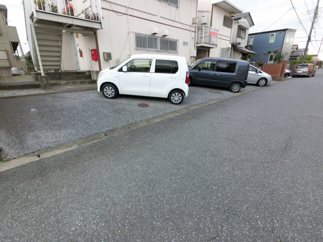 【駐車場】