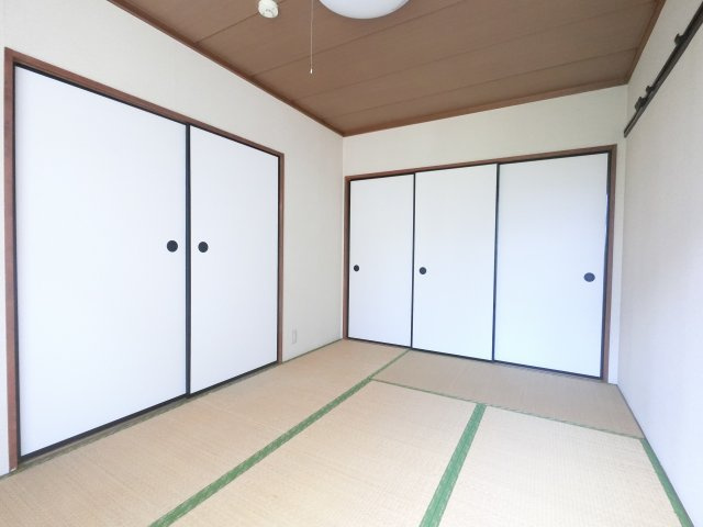 【寝室】