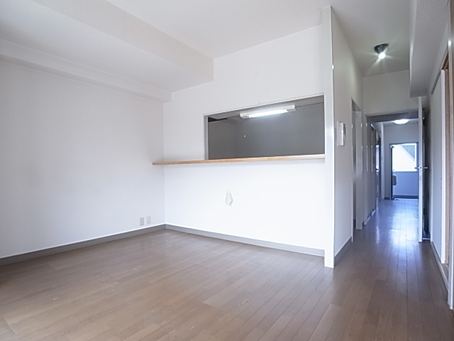 神戸市北区有野町唐櫃の賃貸マンションの居間・リビング|リビング