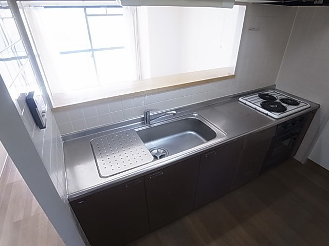 神戸市北区有野町唐櫃の賃貸マンションのキッチン|システムキッチン