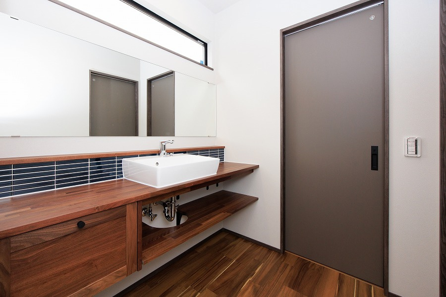 久留米市日ノ出町の独立洗面台