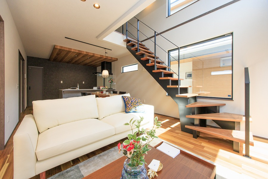 久留米市日ノ出町の居間・リビング