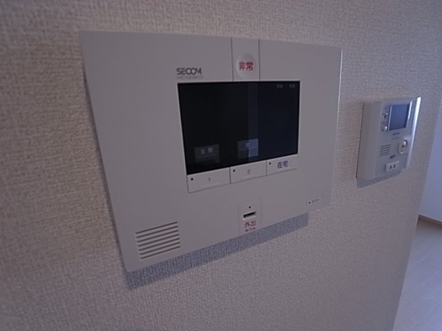 神戸市兵庫区中道通９丁目のアパートのセキュリティ|TV付インターフォン