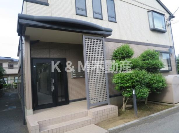 グリーンヴィレッジのエントランス|落ち着いたエントランスです