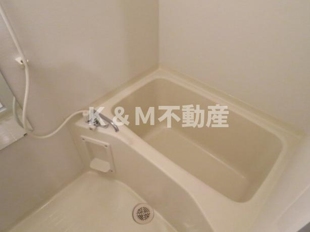 グリーンヴィレッジの浴室|コンパクトで使いやすいお風呂です