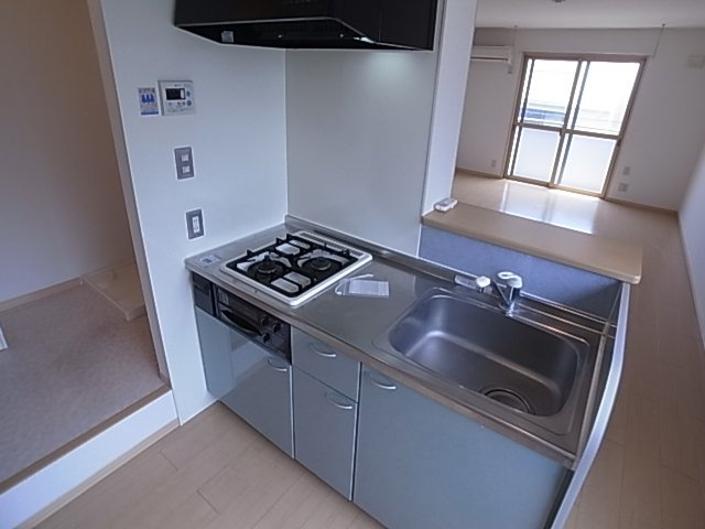 神戸市須磨区須磨本町１丁目のアパートのキッチン|システムキッチン（ガス２口）