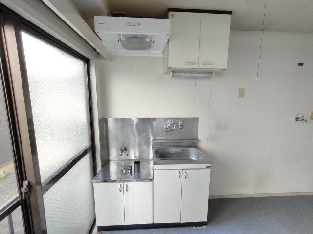 小林ビルのキッチン