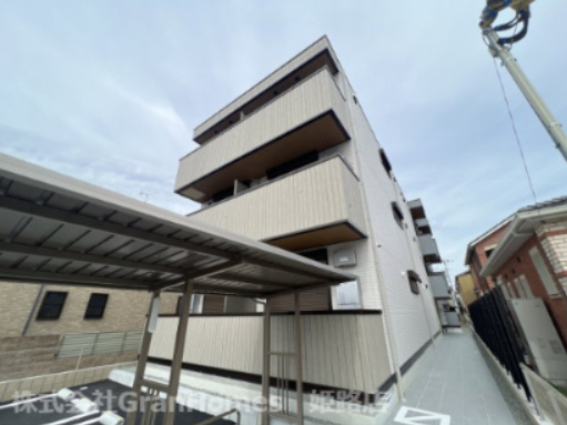 D-PLACE飾磨駅前