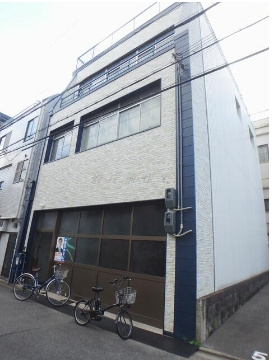 天井高・大空間の一棟貸しの外観