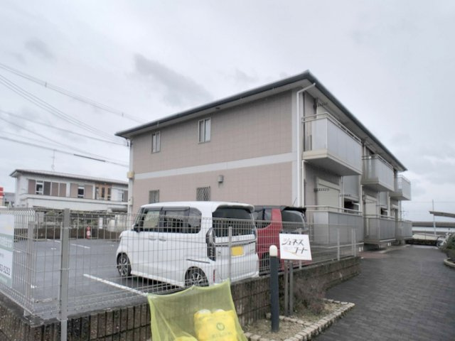 ジュネスコートの外観