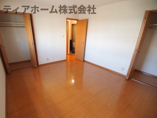 ジュネスコートの収納|こまごまとしたものを収納できそうですね