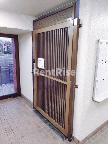 名鉄東一宮ハイツの玄関