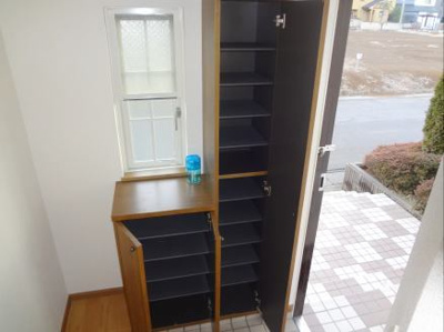 【玄関】 | ベルフラワーＡ | 玄関