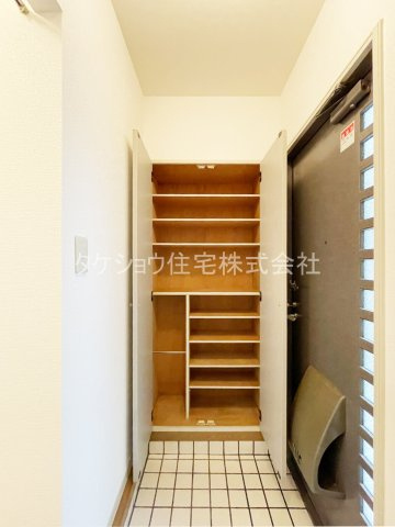 アトラース大橋の玄関|※101です。