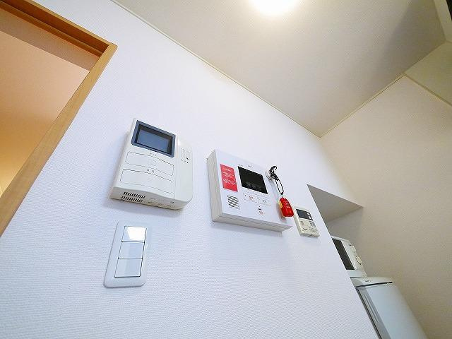 レオパレス南阪手のセキュリティ|モニター付きインターホン