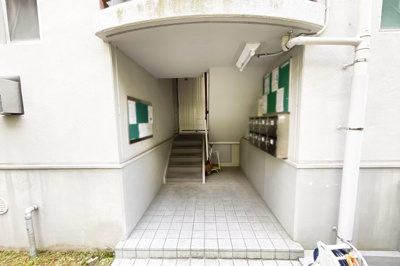 【外観】 | 醍醐上ノ山団地C3-1棟　オーナーチェンジ | 収益物件《オーナーチェンジ》のご購入をお考えの方、物件探しやご相談はゆいホームがお手伝いします！