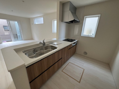 【キッチン】 | 盛岡市門１丁目11-23 | お手入れが楽ちんなシステムキッチンです。