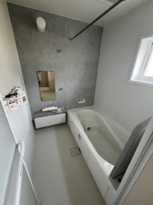 【浴室】 | 盛岡市門１丁目11-23 | 浴室乾燥機付きのお風呂です◎お急ぎの洗濯や梅雨時期もカラッと乾く☆床の渇きも早いので清潔です◎