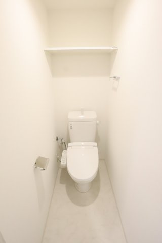大阪市都島区中野町２丁目の賃貸マンションのトイレ