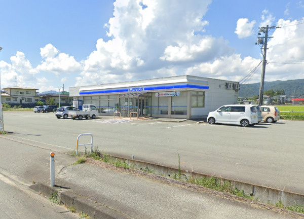 東村山郡山辺町近江戸建の周辺|【周辺環境/コンビニ】ローソン山形やまのべ店様まで約750ｍ（徒歩10分／車2分）