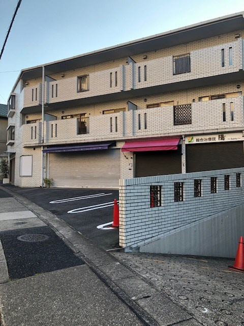 シャトーローランの外観