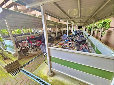 【駐輪場】 | メゾンドール堺