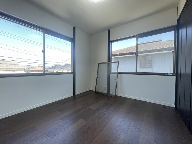 【洋室】 | 筑紫野市美しが丘南４丁目 戸建て | 5帖の洋室です