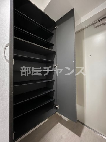 リ ブラン東別院の収納