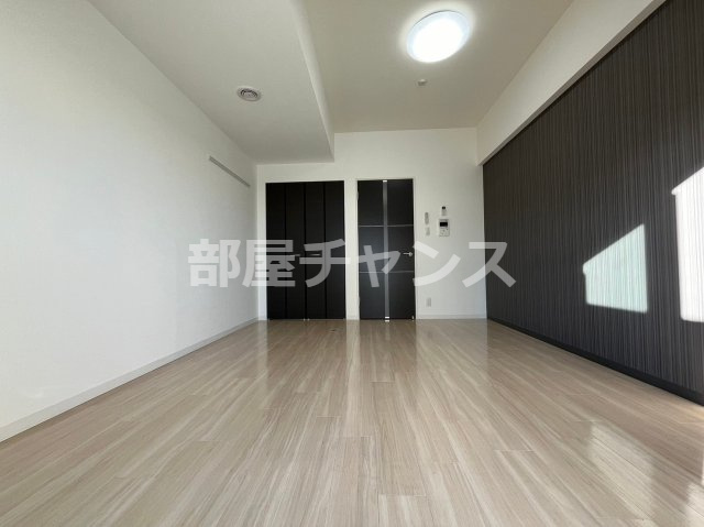 リ ブラン東別院の寝室