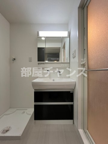 リ ブラン東別院の独立洗面台