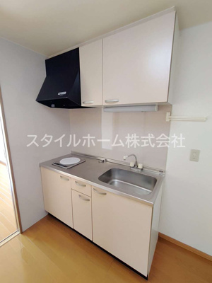 【キッチン】 | アーバンライフ吉胡台 | 別部屋写真です。