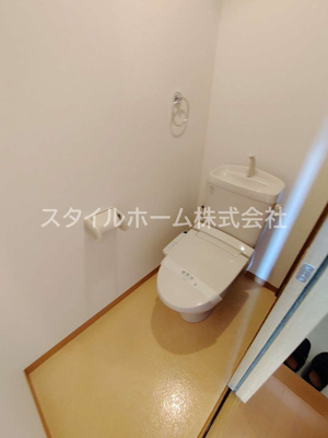 【トイレ】 | アーバンライフ吉胡台 | 別部屋写真です。