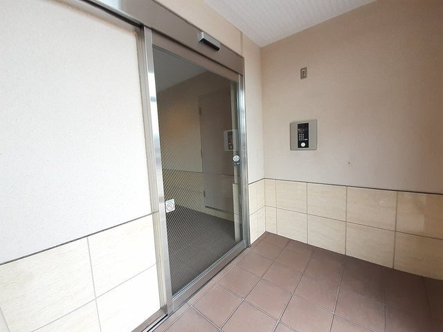 カーサ　イーグレットのエントランス