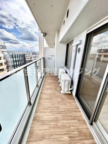 ノルデンタワー江坂プレミアムのバルコニー